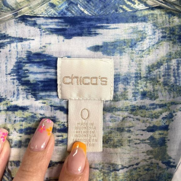 Chico's Blue White Button Down Blouse lightweight Cotton Top Size 0 Small - Picture 3 of 13